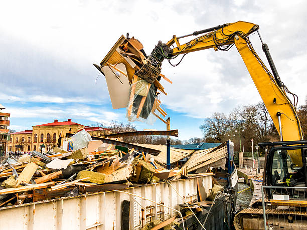 Best Construction Debris Removal  in Wahpeton, ND